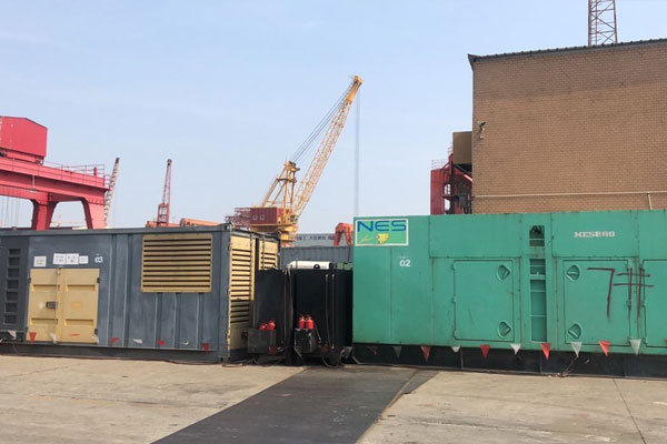 白塔发电机出租空气滤清器的清洁频率是多少？